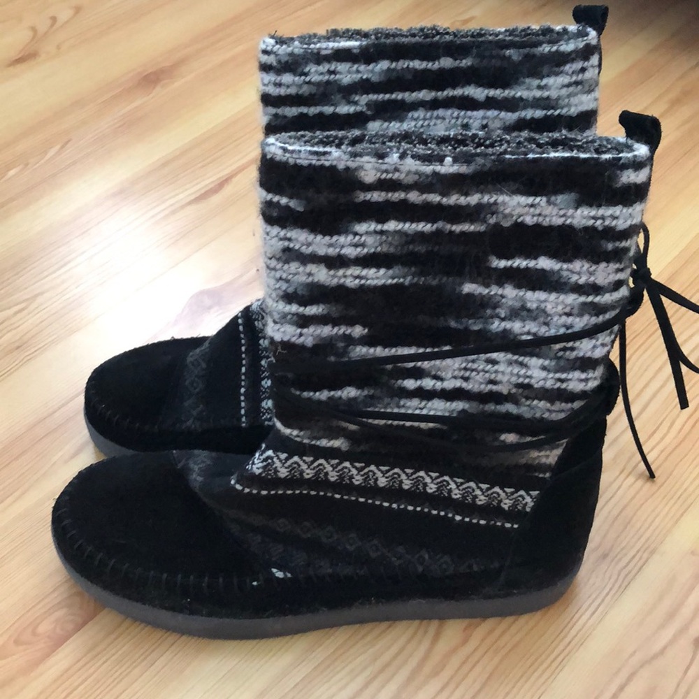 Toms tribal print boot